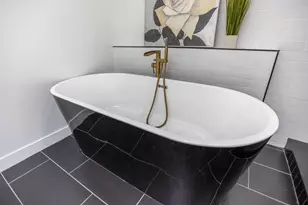 1198 E Rich St, Columbus, OH 43205 - Photo 46