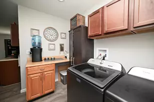209 N Main St, Caledonia, OH 43314 - Photo 26