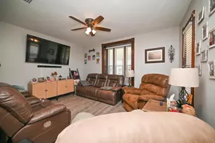 209 N Main St, Caledonia, OH 43314 - Photo 14
