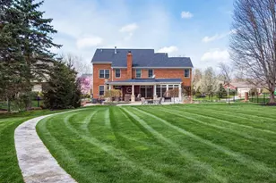 8844 Larchmont Ct, Pickerington, OH 43147 - Photo 2