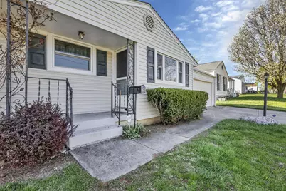 1093 Harwood Drive, Columbus, OH 43228 - Photo 4