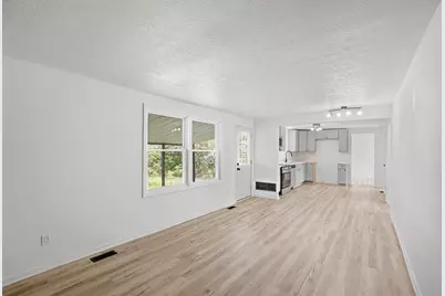 6736 Centennial Drive, Reynoldsburg, OH 43068 - Photo 16