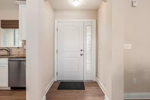 109 Narragansett Dr, Buckeye Lake, OH 43008 - Photo 10