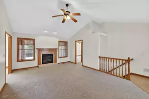 1088 Beech St, Mount Vernon, OH 43050 - Photo 2