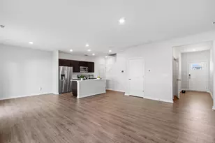 6356 Ripken St, Columbus, OH 43228 - Photo 2