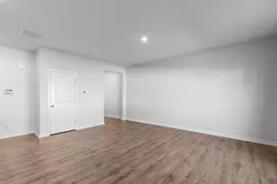 6356 Ripken St, Columbus, OH 43228 - Photo 8