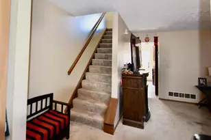 705 Keys View Ct, Columbus, OH 43085 - Photo 2