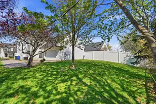 2424 Delowe St, Grove City, OH 43123 - Photo 8