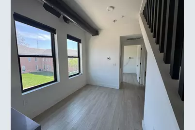 973 E Broad Street #4, Columbus, OH 43205 - Photo 8