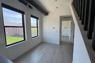 973 E Broad St, Columbus, OH 43205 - Photo 8