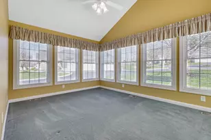 1477 Meadow Ridge Dr, Lancaster, OH 43130 - Photo 6