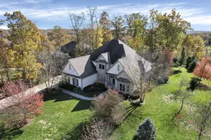 1551 Riverwood Ln, Powell, OH 43065 - Photo 16