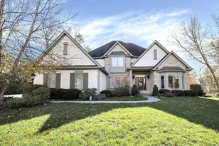 1551 Riverwood Ln, Powell, OH 43065 - Photo 2