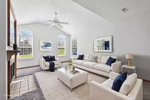 2679 Trottersway Dr, Columbus, OH 43235 - Photo 10