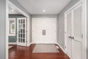 10417 Cambridge Pl, Powell, OH 43065 - Photo 4