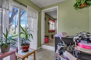 1892 Dyer Rd, Grove City, OH 43123 - Photo 22