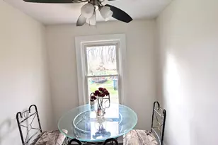 921 N Nelson Rd, Columbus, OH 43219 - Photo 2