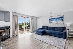 1990 Kyger Dr, Columbus, OH 43228 - Photo 10