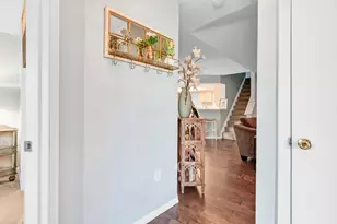 9472 Clermont Blvd, Powell, OH 43065 - Photo 4