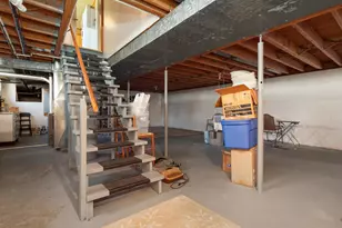 1165 W Taylor St, Zanesville, OH 43701 - Photo 24