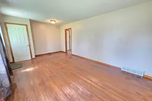 438 Mackey St, Galion, OH 44833 - Photo 10