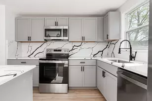 1028 Newfields Ln, Westerville, OH 43081 - Photo 16