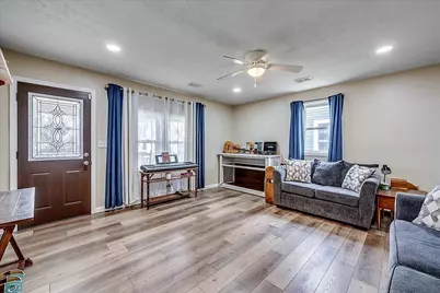 349 Barnes Avenue, Circleville, OH 43113 - Photo 6