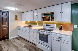 349 Barnes Ave, Circleville, OH 43113 - Photo 6