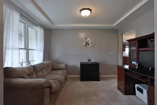 641 Meadows Dr, Delaware, OH 43015 - Photo 6