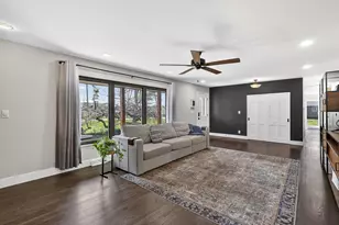 5084 Olentangy River Rd, Columbus, OH 43214 - Photo 16