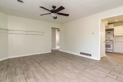 805 Exeter Road, Whitehall, OH 43213 - Photo 12