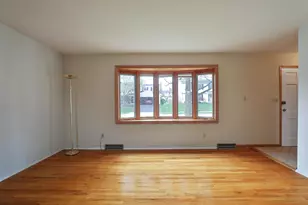 6805 Alloway St E, Worthington, OH 43085 - Photo 8