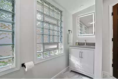 2313 Airport Drive, Columbus, OH 43219 - Photo 12