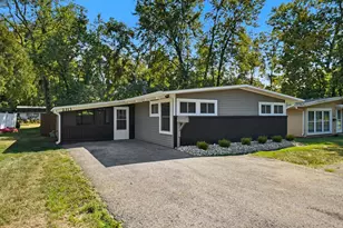 2313 Airport Dr, Columbus, OH 43219 - Photo 1
