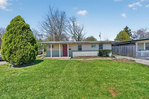 1672 Duxberry Ave, Columbus, OH 43219 - Photo 2