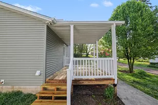 77 S Church St, Thornville, OH 43076 - Photo 38