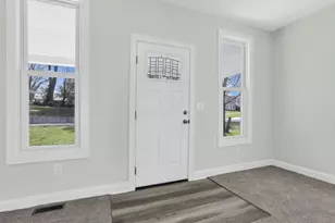 77 S Church St, Thornville, OH 43076 - Photo 6