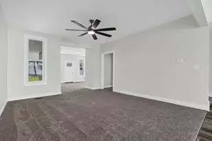 77 S Church St, Thornville, OH 43076 - Photo 10