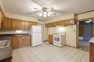 217 West St, Logan, OH 43138 - Photo 6