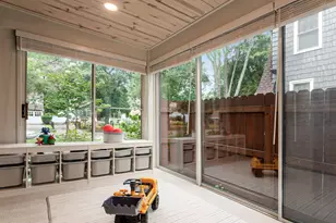 498 Oakland Park Ave, Columbus, OH 43214 - Photo 8