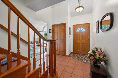 1102 Farmington Lane, Washington Court House, OH 43160 - Photo 2