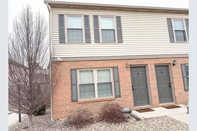 631 Pebble Place Drive #A, Delaware, OH 43015 - Photo 2
