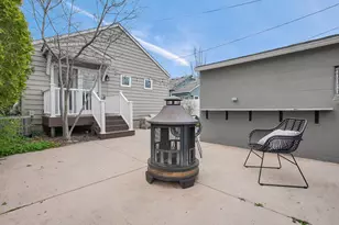 289 E Royal Forest Blvd, Columbus, OH 43214 - Photo 24