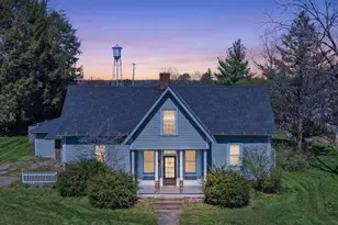 122 W Sandusky St, Fredericktown, OH 43019 - Photo 1