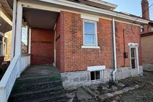 26 E Oakland Ave, Columbus, OH 43201 - Photo 2