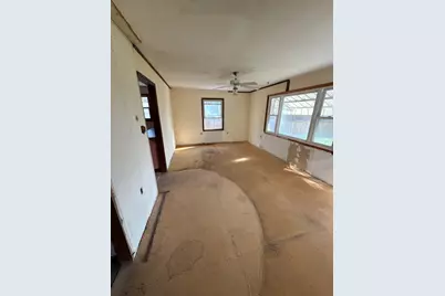 3441 Eisenhower Road, Columbus, OH 43224 - Photo 4