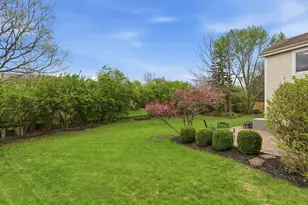 4556 Huckleberry Ct, Hilliard, OH 43026 - Photo 4