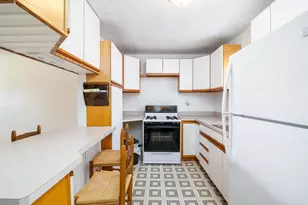 581 E Main St, Circleville, OH 43113 - Photo 2