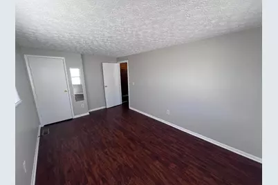 2470 Nassau Drive, Columbus, OH 43232 - Photo 10