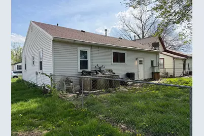 1222 E Paint Street, Washington Court House, OH 43160 - Photo 2